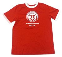 Červeno-bílé fotbalové tričko se znakem HAKRO