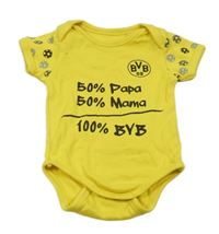 Žluté body s nápisy a míči 