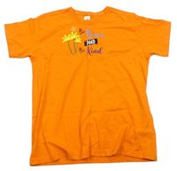Oranžové tričko s kytičkami a nápisem Fruit of the Loom