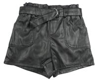 Černé koženkové kraťasy s páskem Primark