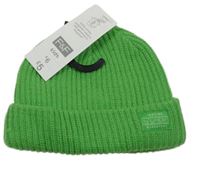 Nové - Zelená čepice s nášivkou F&F