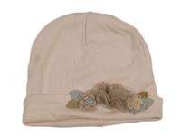 Světlepudrová čepice s 3D květy