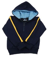 Tmavomodrá mikina se žlutým pruhem a kapucí 