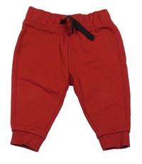 Červené tepláky C&A