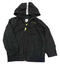 Černá kostkovaná šusťáková jarní bunda s logem a kapucí HUGO BOSS