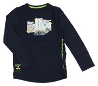 Tmavomodré triko s obrázkem