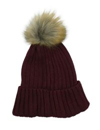 Mahagonová žebrovaná čepice s bambulí PRIMARK