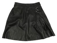 Černá koženková sukně se sponami Primark