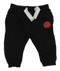 Černé tepláky s nápisem Early Days