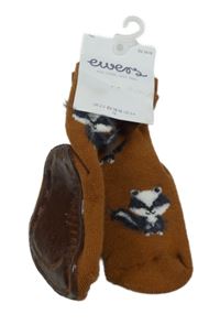 Nové - Hnědé protiskluzové ponožkové bačkory s mývaly vel. 18/19
