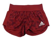 Červené sportovní kraťasy s puntíky Adidas