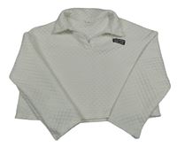 Bílá vzorovaná crop mikina s nášivkou shein