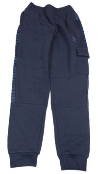 Tmavomodré tepláky s logem a kapsami Adidas