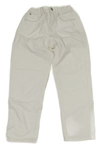 Bílé rifle s ozdobou 