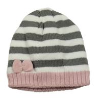 Šedo-bílá pruhovaná pletená čepice s mašlí