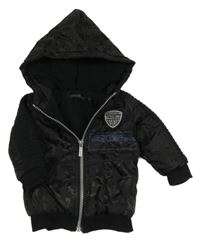 Černá šusťáková army zateplená bunda s nápisem a kapucí 