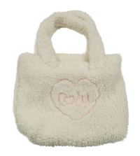 Smetanová huňatá taška s výšivkou 