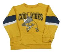 Okrová mikina s nosorožcem a pruhy C&A