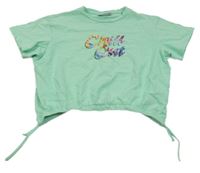 Světlezelené crop tričko s nápisem 