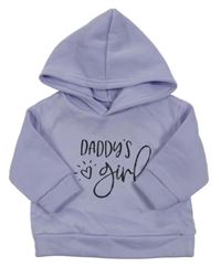 Lila mikina s nápisem a kapucí