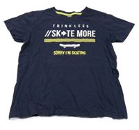 Tmavomodré tričko s nápisem a skateboardem Y.F.K.