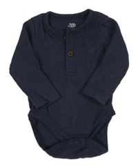 Tmavomodré žebrované body F&F