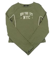 Khaki crop triko s nápisem a proužky New Look