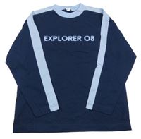 Tmavomodré triko s nápisem a číslem