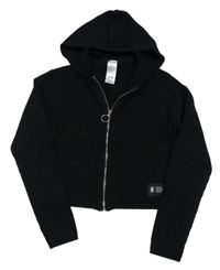 Černý žebrovaný propínací crop svetr s kapucí C&A