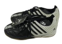 Nové - Černo-smetanové kopačky Adidas vel.35