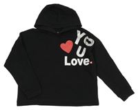Černá mikina s nápisy a srdíčkem a kapucí OVS
