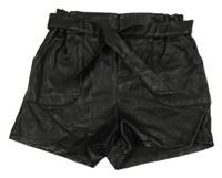 Černé koženkové kraťasy s páskem Primark