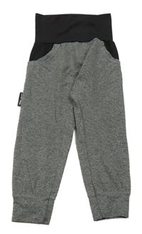 Šedo-černé sportovní tepláky 