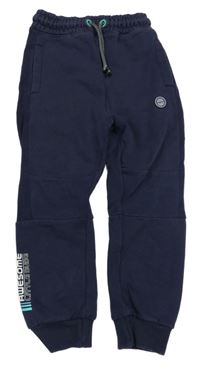 Tmavomodré tepláky s nášivkou George