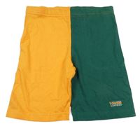 Smaragdovo-oranžové teplákové kraťasy s nápisy 