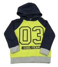 Limetkovo-tmavomodro-šedá mikina s číslem a kapucí C&A