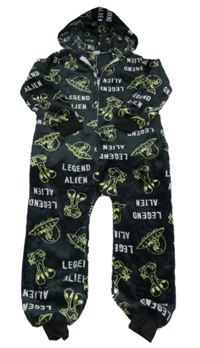 Černá plyšová kombinéza s nápisy a ufem a kapucí 