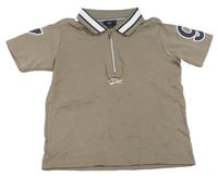 Hnědé polo tričko s číslem River Island