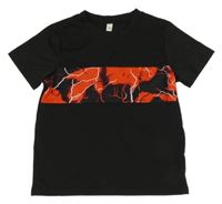 Černo-červené vzorované sportovní tričko 