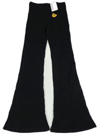 Nové - černé žebrované bootcut kalhoty George