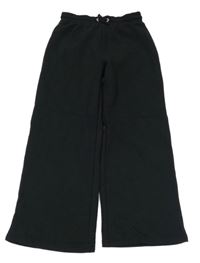 Černé široké tepláky F&F