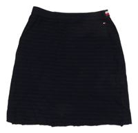 Tmavomodrá pruhovaná sukně s logem Tommy Hilfiger