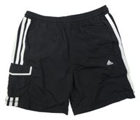 Černo-bílé sportovní kraťasy s logem a pruhy Adidas