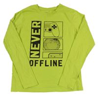 Zelené triko s nápisem a ovladačem Y.F.K.