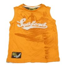 Oranžový top s postavami a nápisem 