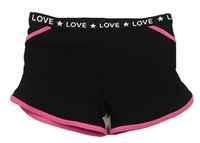 Černo-neonově růžové žebrované sportovní kraťasy s nápisy 