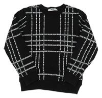 Černá mikina s bílými nápisy 