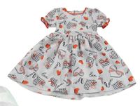 Bílo-červené šaty s nápisy a srdíčky 