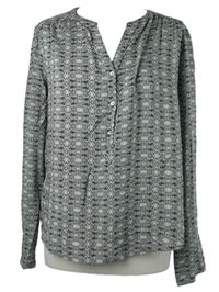 Dámská tmavomodro-bílá vzorovaná halenka S. Oliver 