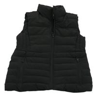 Černá prošívaná šusťáková zateplená vesta MANGO